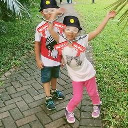 小朋友吃瓜的小视频,小朋友趣味吃瓜瞬间