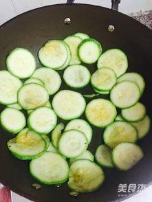 吃瓜图片开头制作视频,视频生成背后的故事